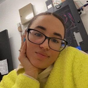 Meet your Posher, Alyssa